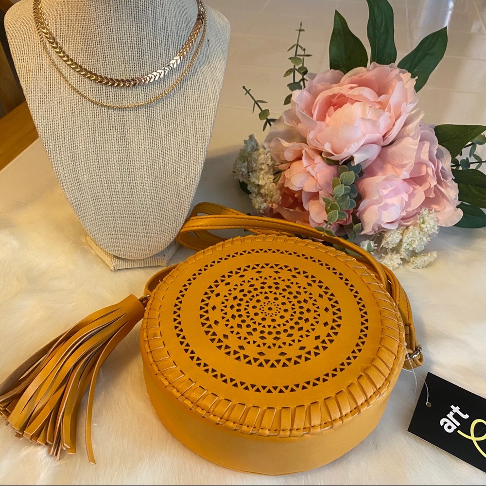 Woven Canteen Crossbody Bag